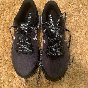 Women Under Armour Sneaker